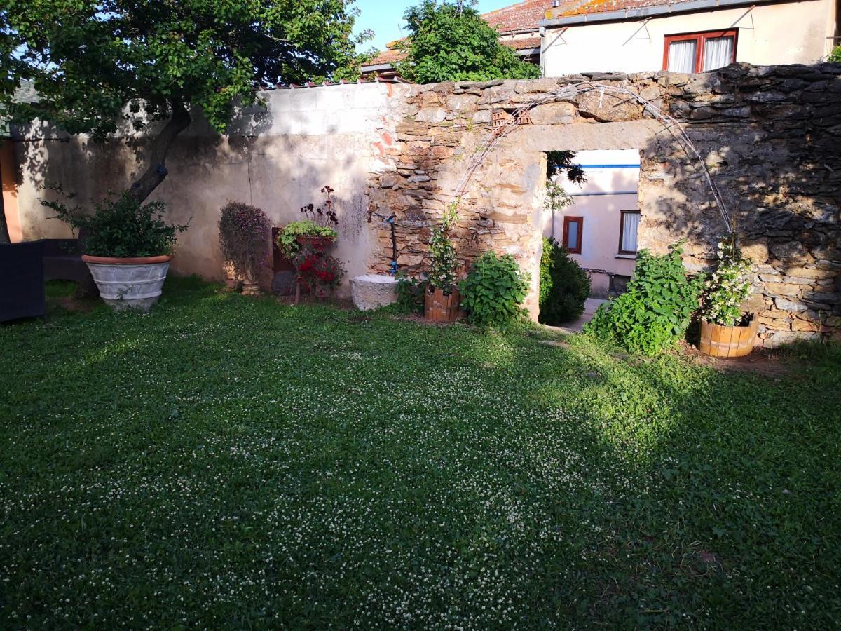 Zia Chiarina Bed & Breakfast San Nicolo Gerrei ภายนอก รูปภาพ
